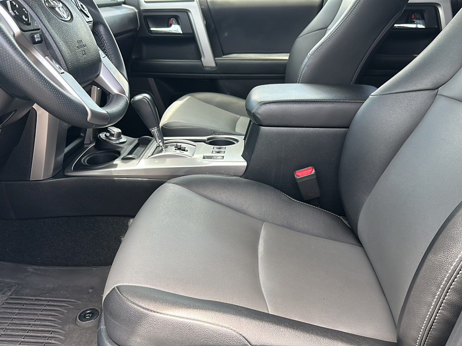 2021 Toyota 4Runner SR5 Premium photo 3