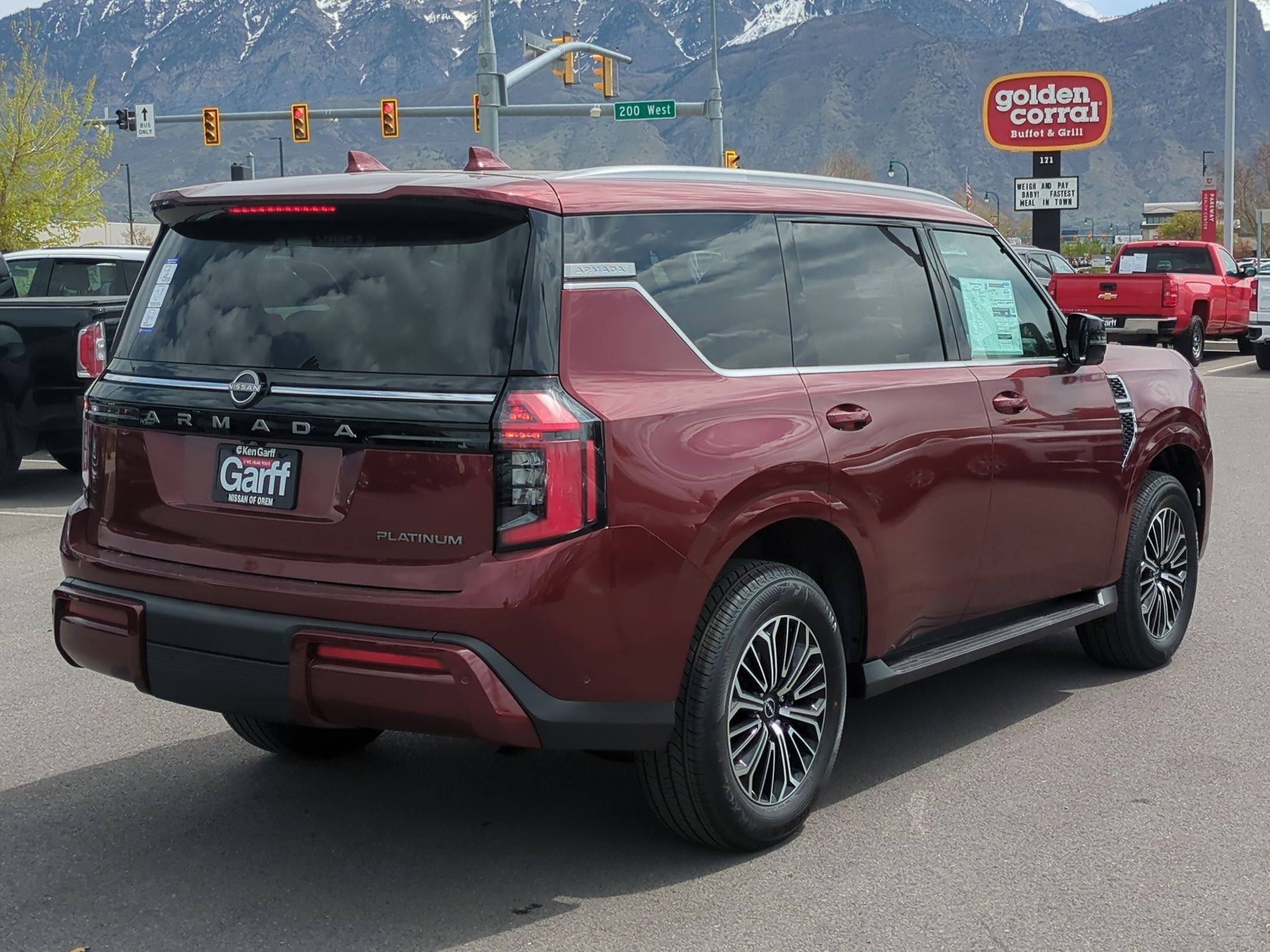 2025 Nissan Armada Platinum photo 3