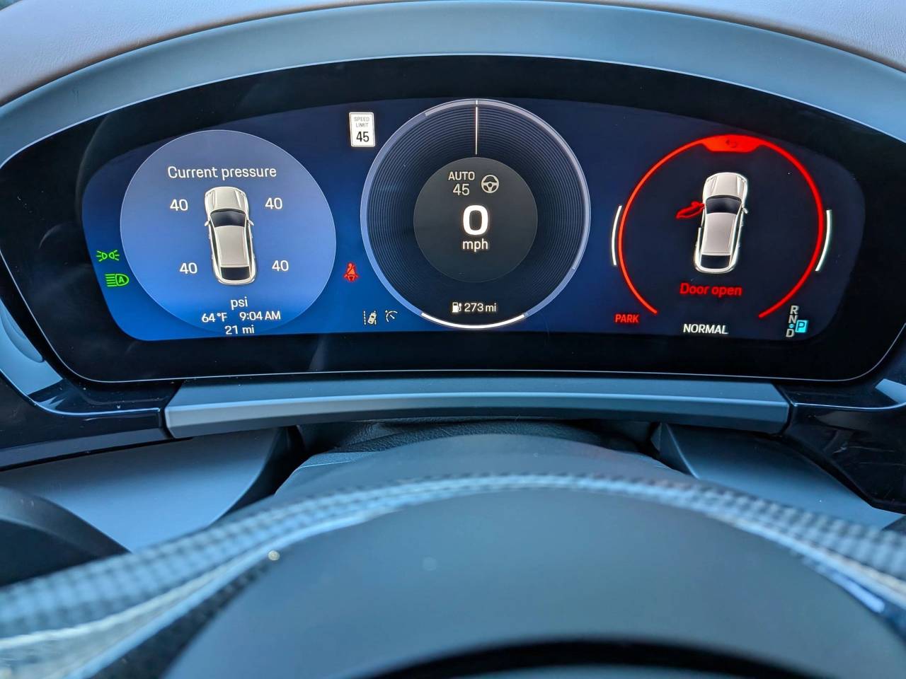 2025 Porsche Macan Electric Turbo photo 16