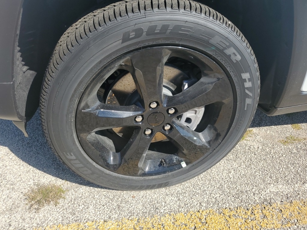 2025 Jeep Grand Cherokee Altitude photo 4