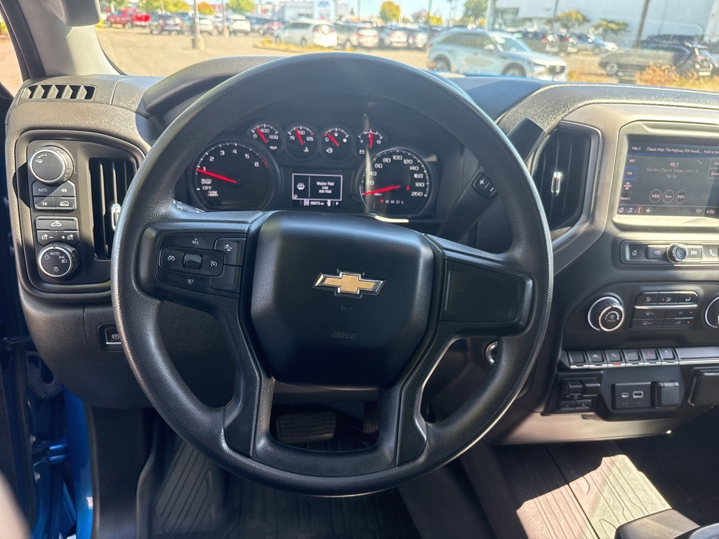 2023 Chevrolet Silverado 1500 Custom photo 31