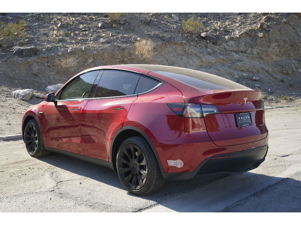 2023 Tesla Model Y Long Range photo 6