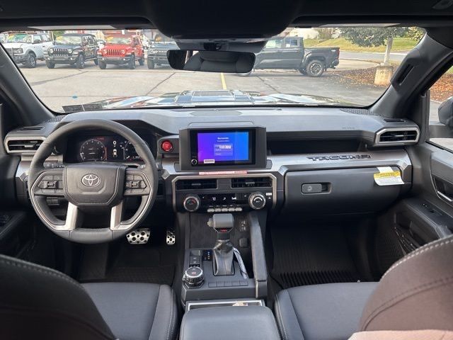 2025 Toyota Tacoma TRD Sport 4x4 Double Cab photo 13