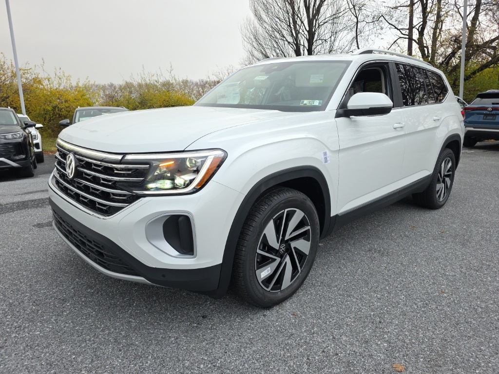 2026 Volkswagen Atlas SEL's photo