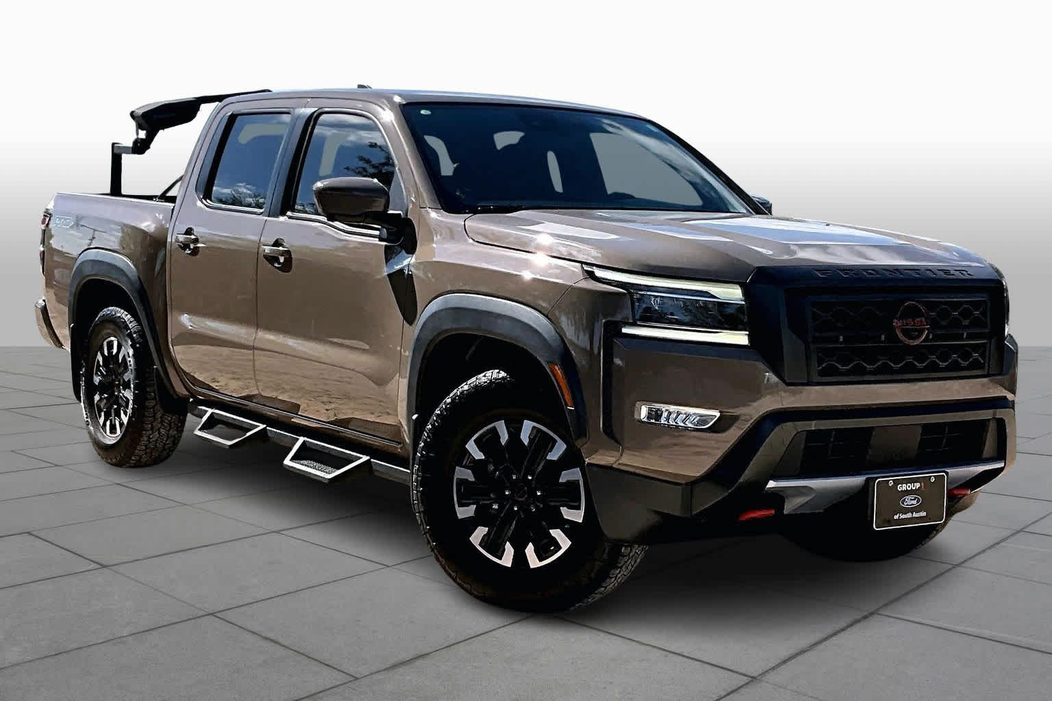 2023 Nissan Frontier PRO-X photo 3