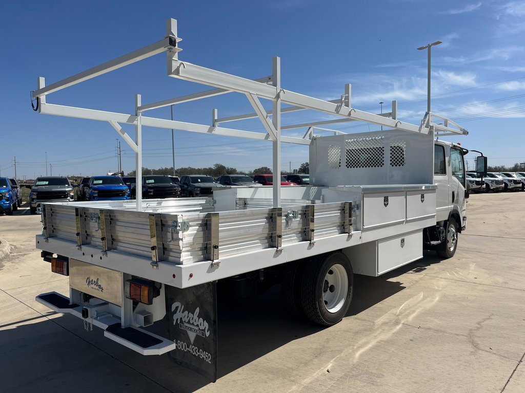 2025 Chevrolet Silverado 4500HD photo 4