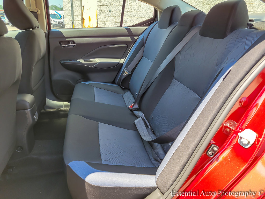 2025 Nissan Versa SV photo 9