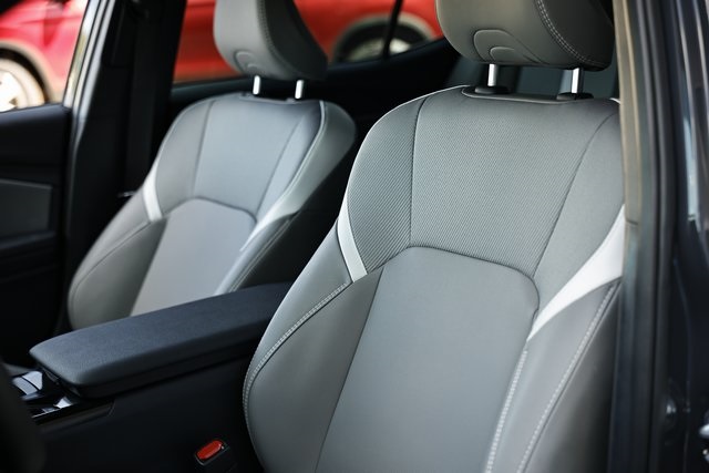 2025 Toyota Camry SE photo 21
