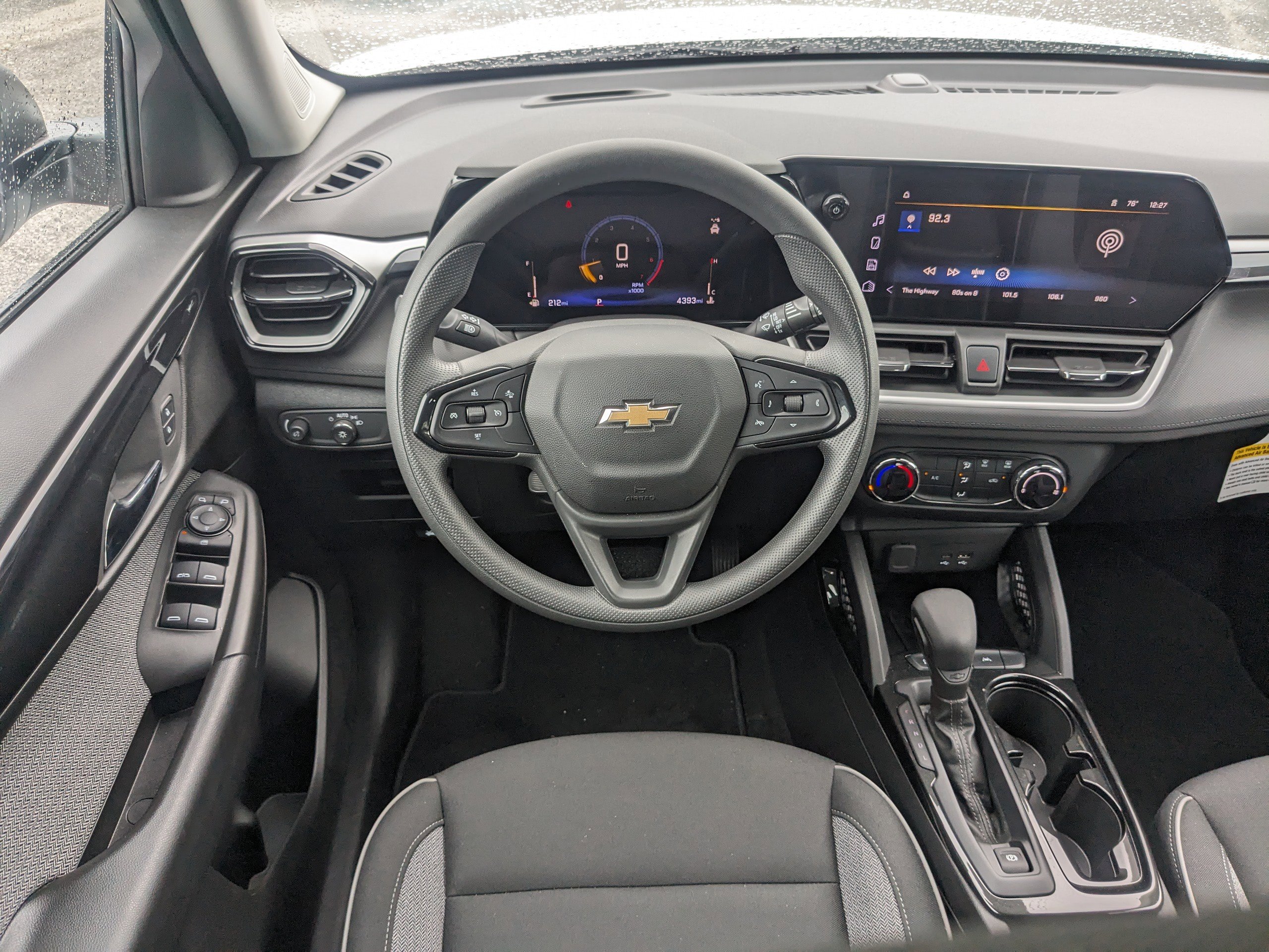 2025 Chevrolet Trailblazer LS photo 14