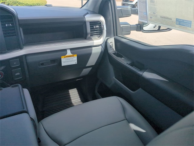 2026 Ford F-350 photo 15