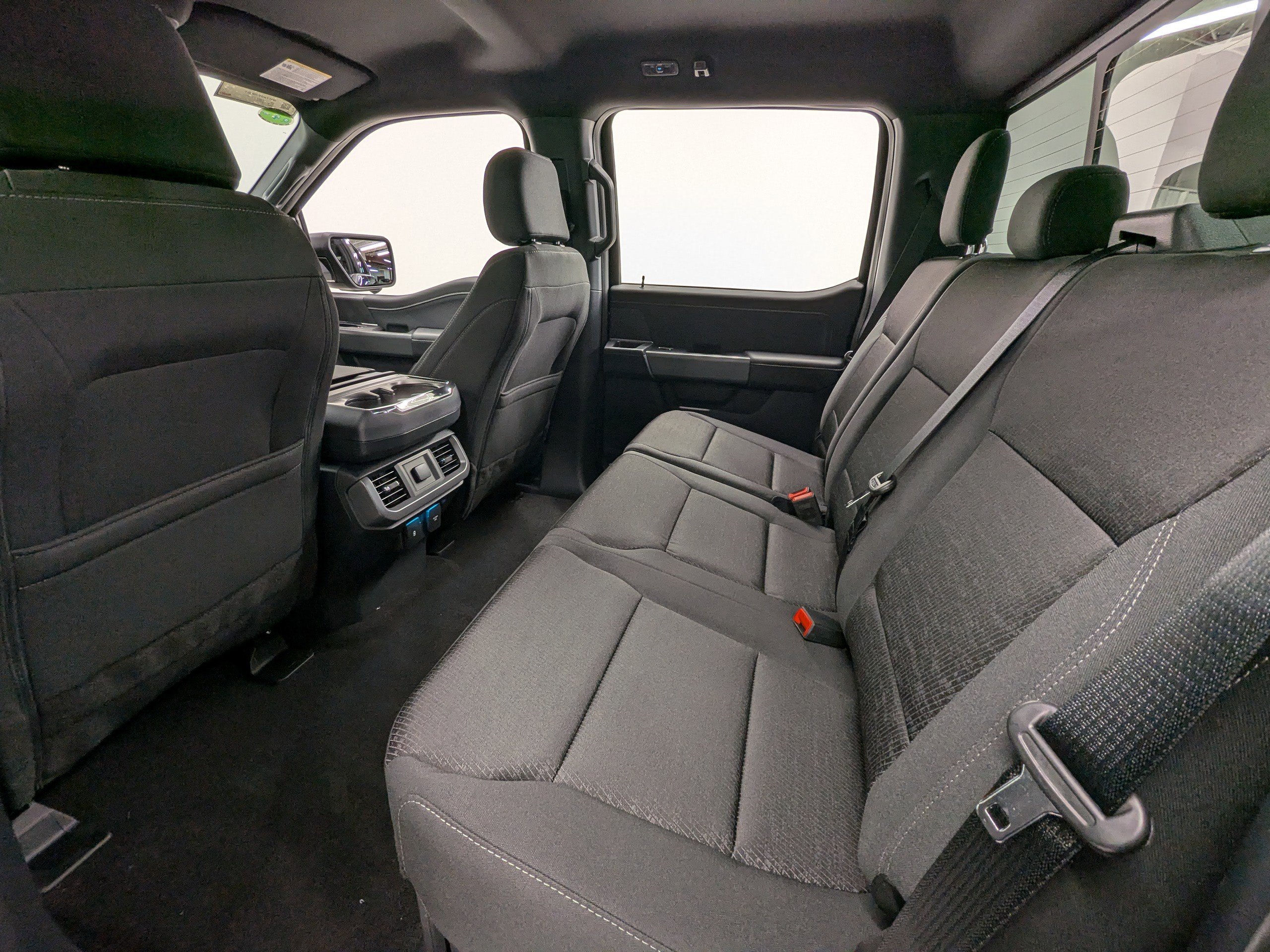 2025 Ford F-150 XLT photo 11
