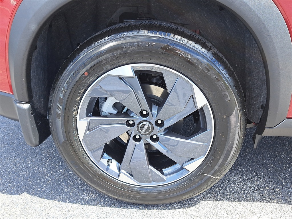 2026 Nissan Rogue SV photo 7