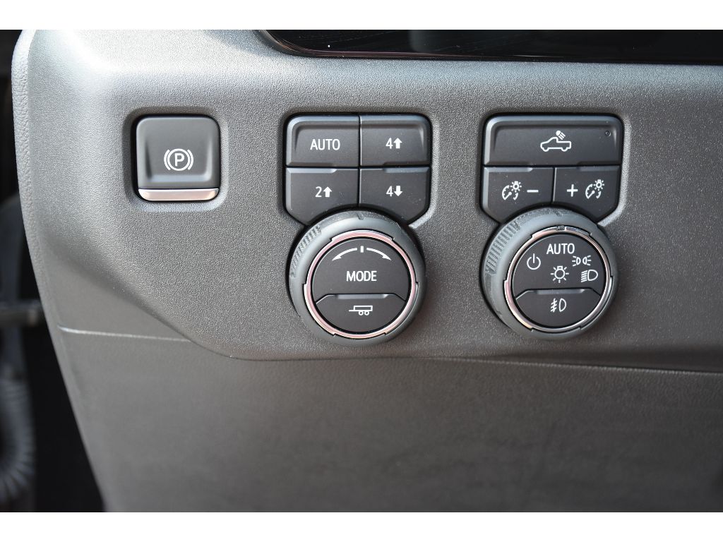 2025 Chevrolet Silverado 1500 RST photo 20