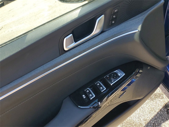 2025 Kia K5 EX photo 7