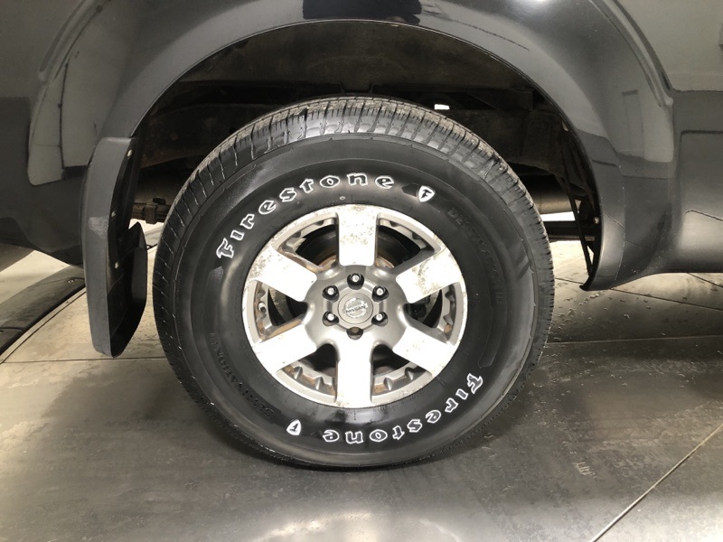 2011 Nissan Frontier PRO-4X photo 8