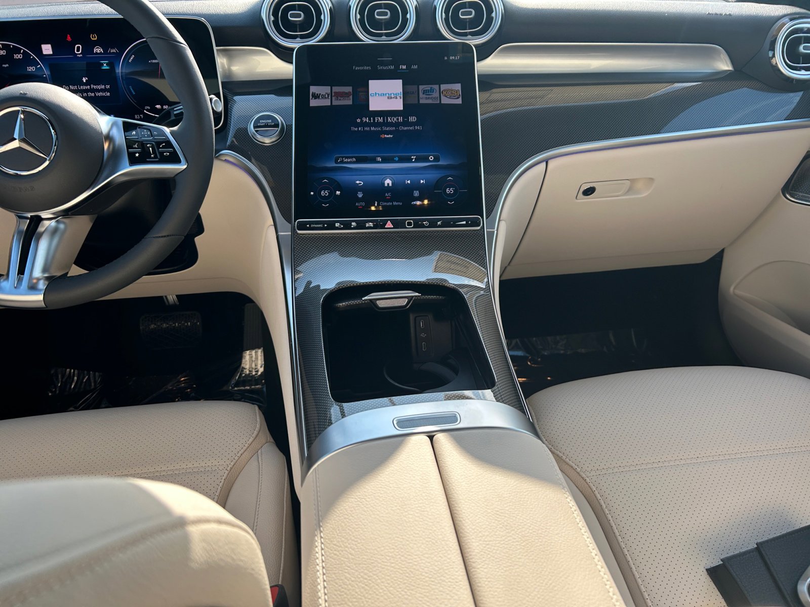 2025 Mercedes Benz GLC 350e 4MATIC photo 10