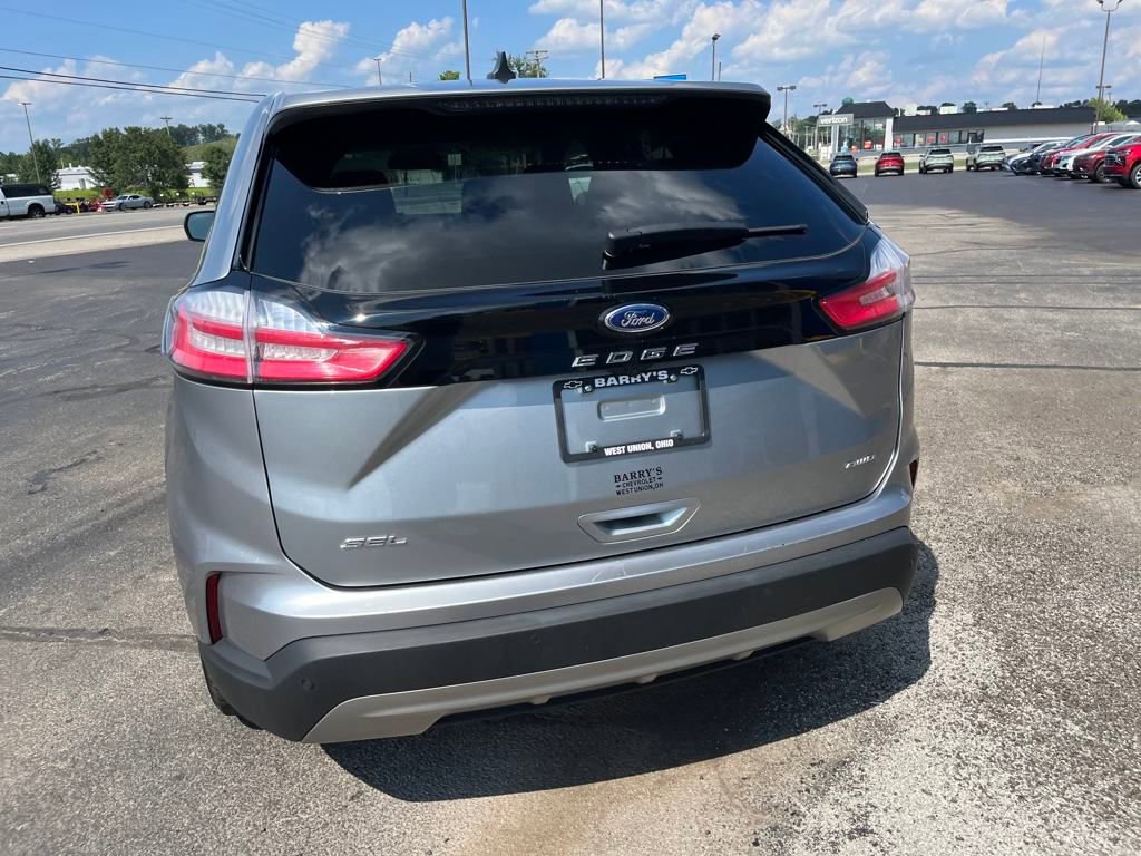 2024 Ford Edge SEL photo 3