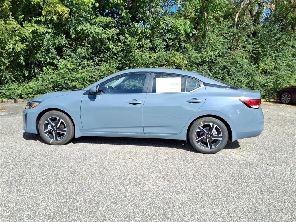 2025 Nissan Sentra SV photo 4