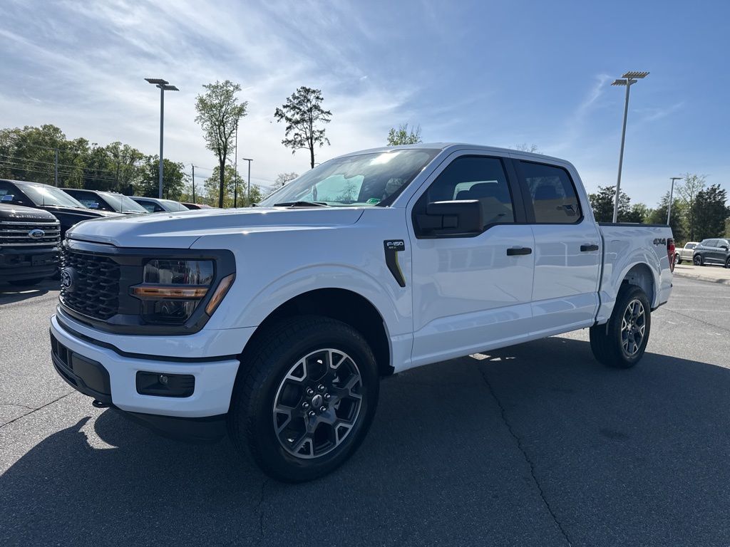 2025 Ford F-150 STX photo 6
