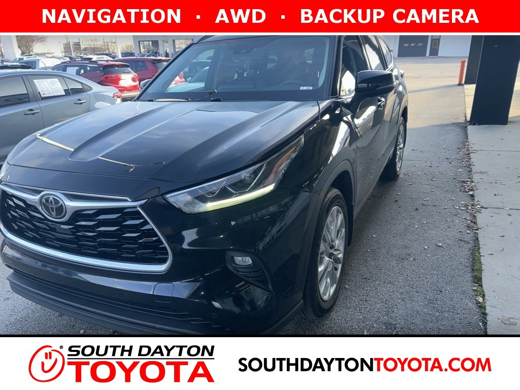 2021 Toyota Highlander Limited's photo