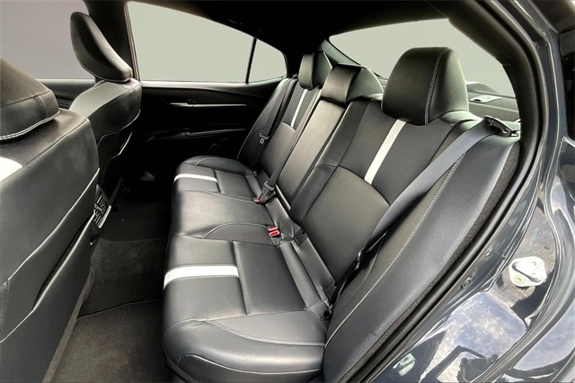 2025 Toyota Camry SE photo 26