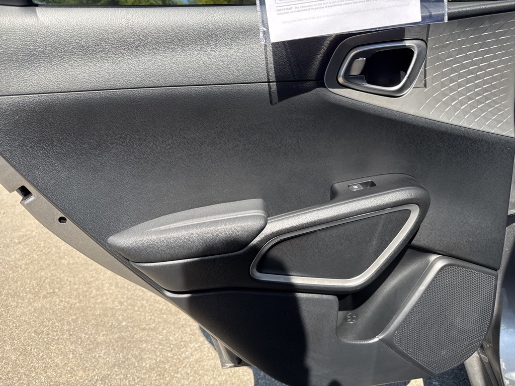 2024 Kia Soul LX photo 13