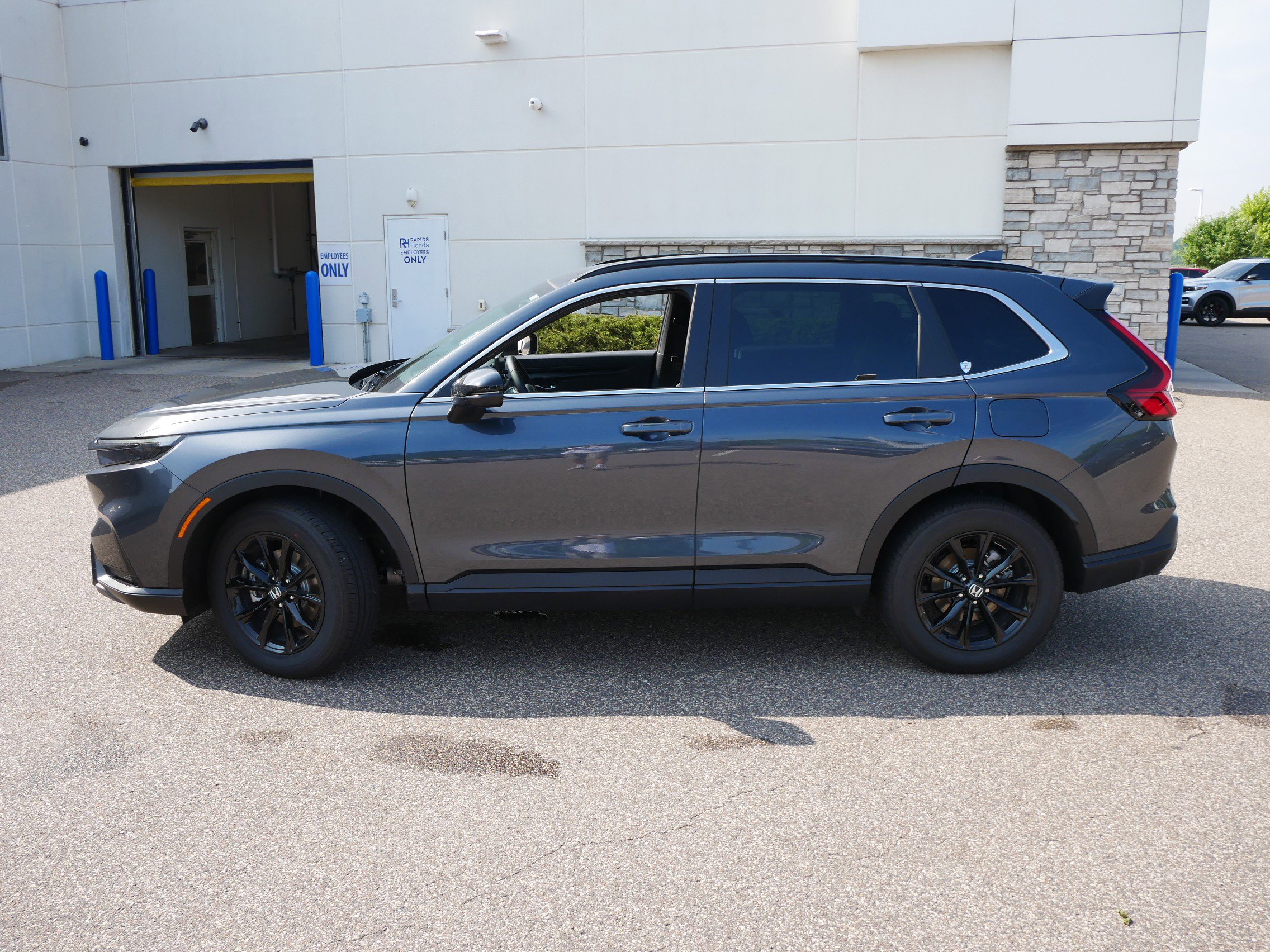Certified 2025 Honda CR-V Sport with VIN 7FARS6H53SE112854 for sale in Coon Rapids, Minnesota