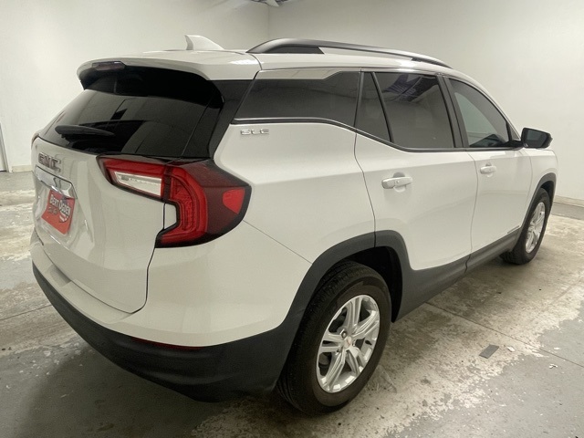 2024 Gmc Terrain SLE photo 4