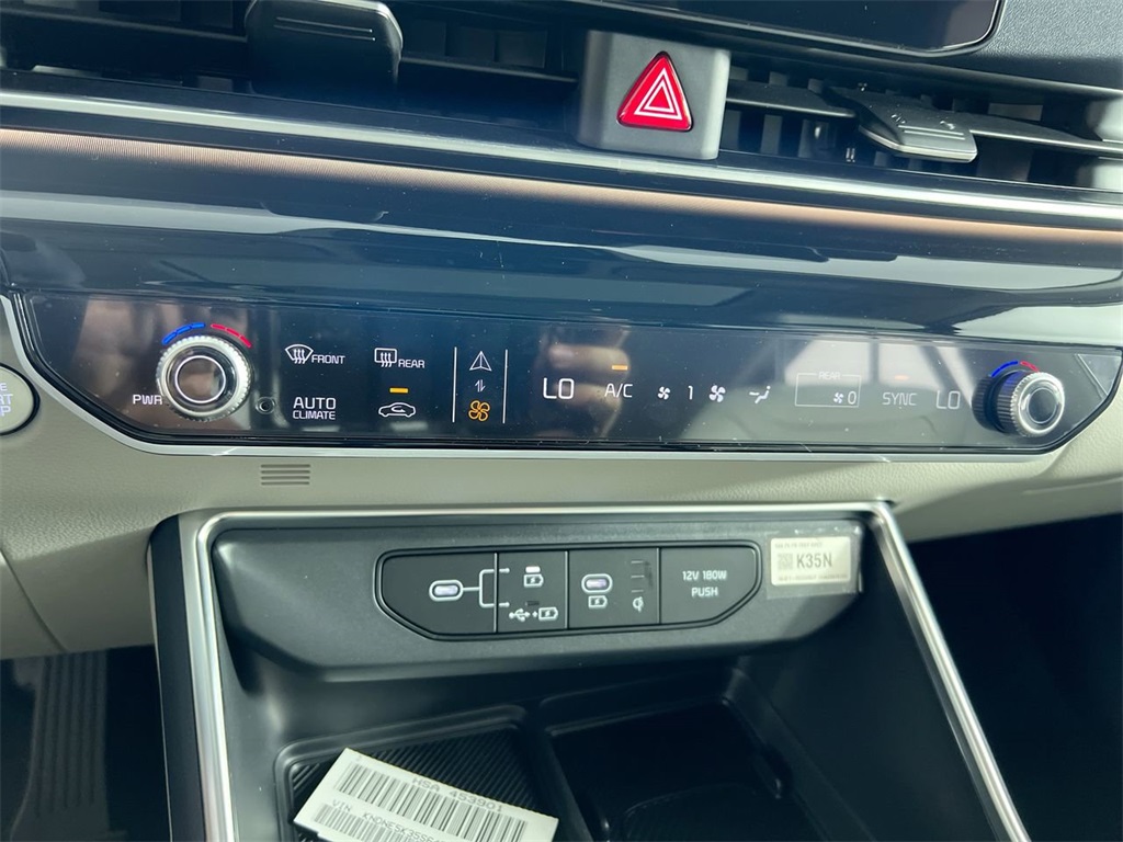 2026 Kia Carnival SX Prestige photo 23