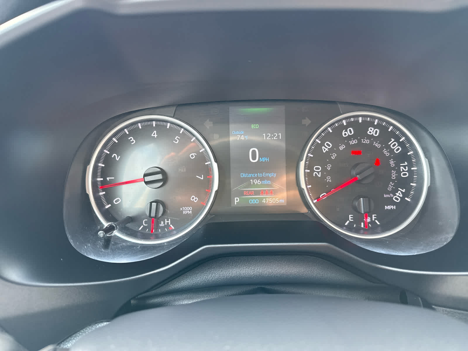 2019 Toyota RAV4 LE photo 17