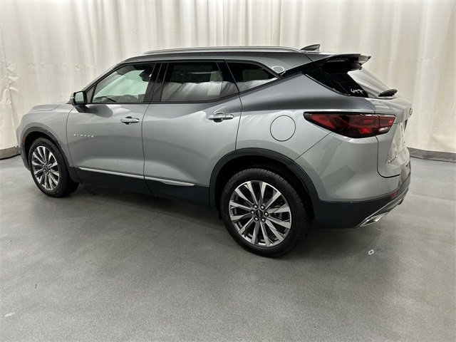 2025 Chevrolet Blazer Premier photo 3