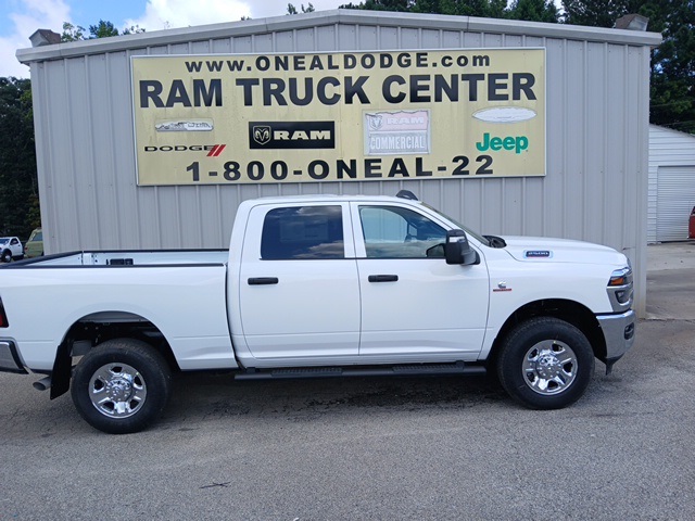 2025 Ram 2500 Tradesman photo 2
