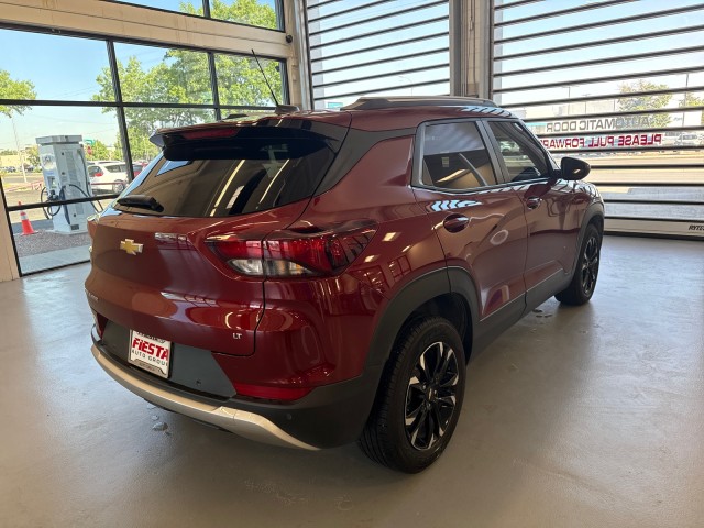 Used 2022  Chevrolet LT image 4