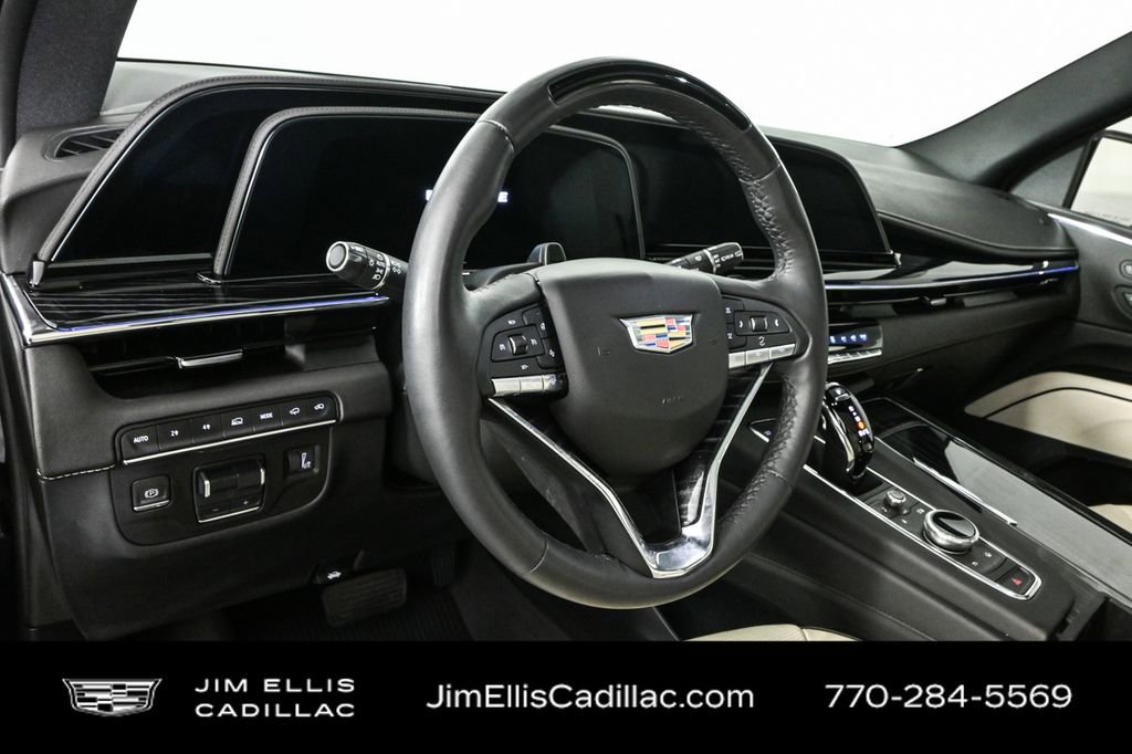 2023 Cadillac Escalade ESV Sport photo 4