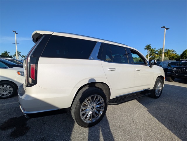 Used 2022 Crystal White Tri-Coat Cadillac Premium Luxury image 15