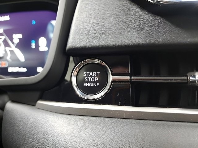 2022 Mitsubishi Outlander SEL photo 25