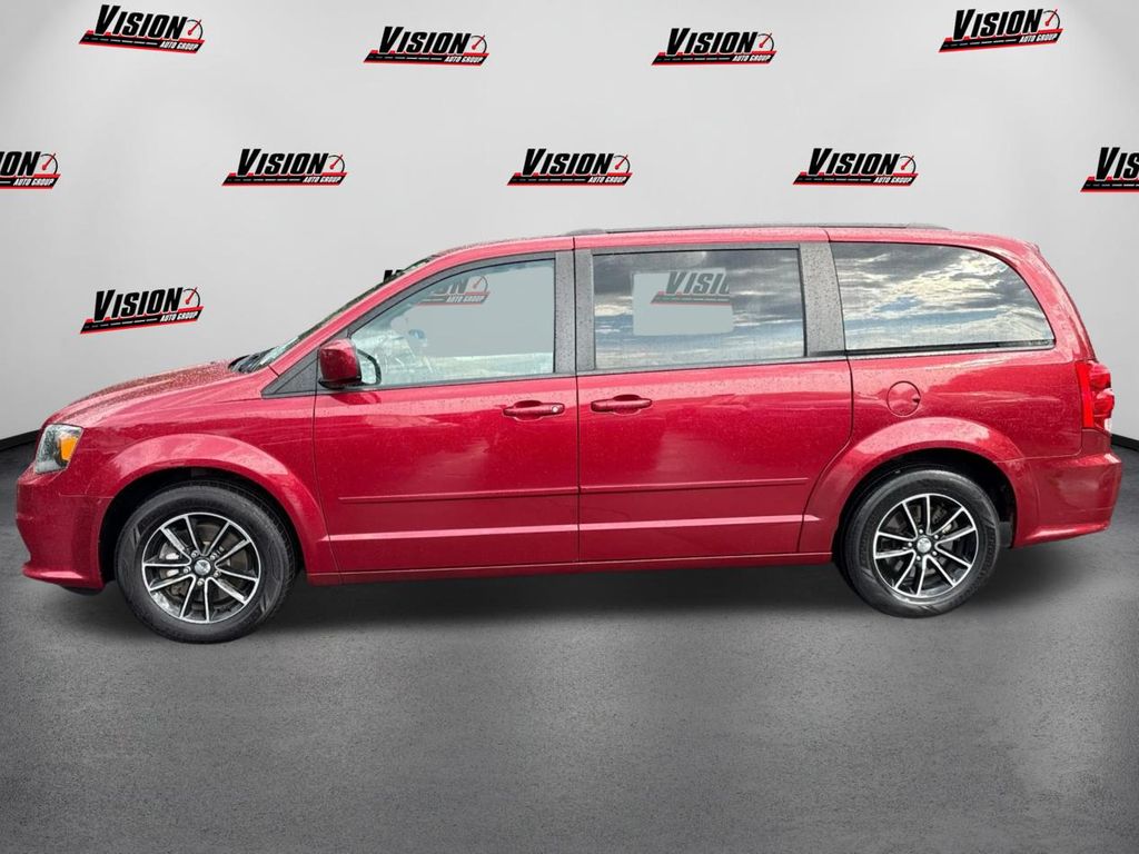 2015 Dodge Grand Caravan R/T photo 8