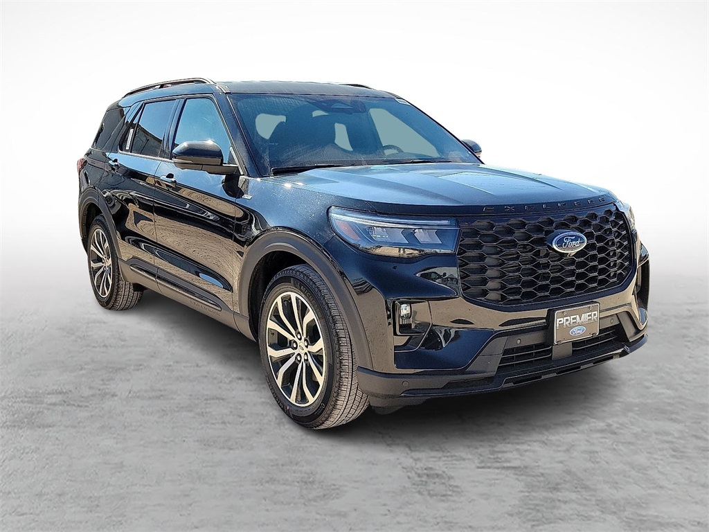 2026 Ford Explorer ST-LINE's photo