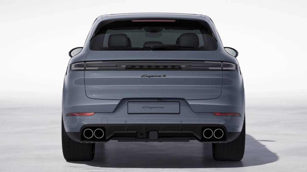 2026 Porsche Cayenne S E-Hybrid photo 7