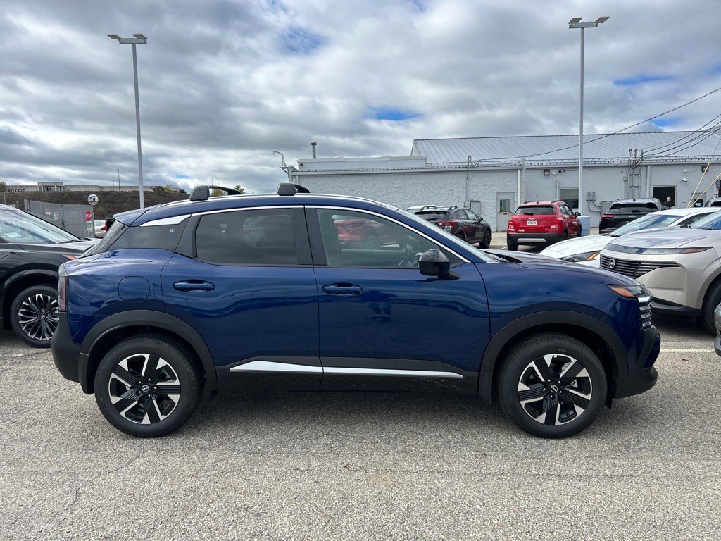 2026 Nissan Kicks SV photo 2
