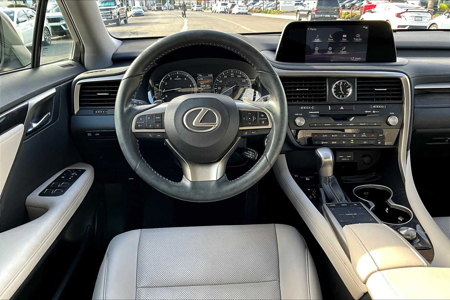 2022 Lexus RX photo 5