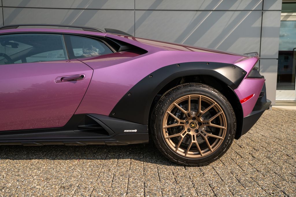 2024 Lamborghini Huracan Sterrato photo 18