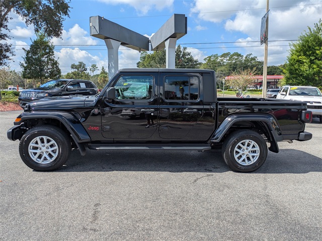 2023 Jeep Gladiator Sport photo 4