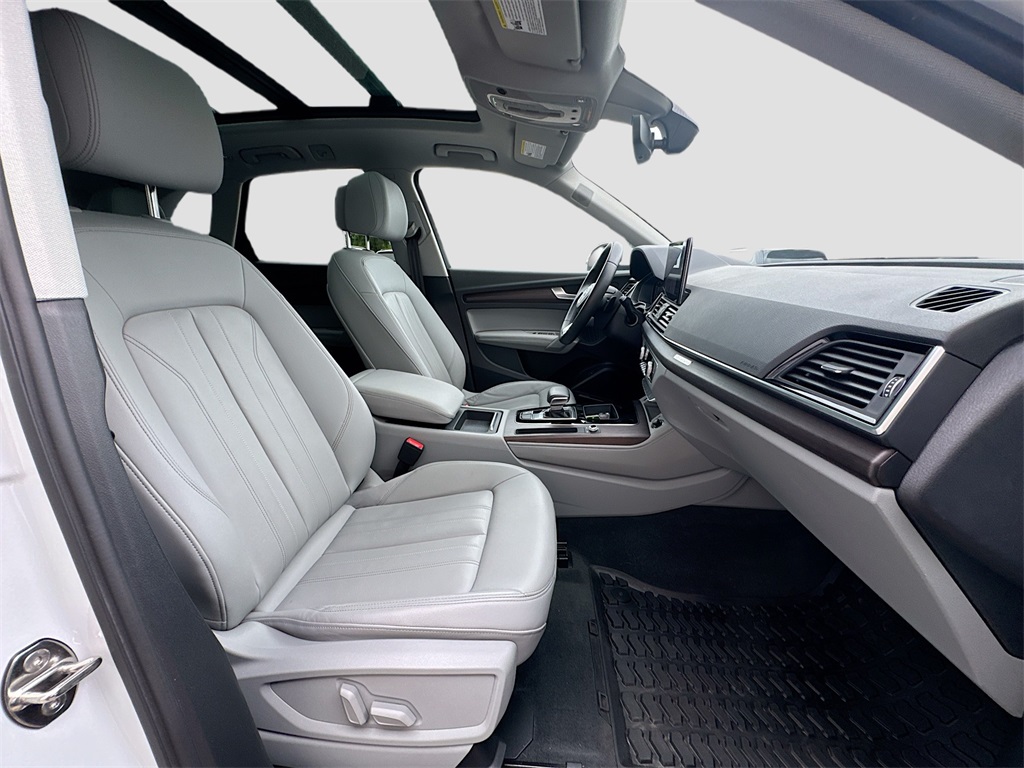 2022 Audi Q5 45 S line Premium Plus photo 30