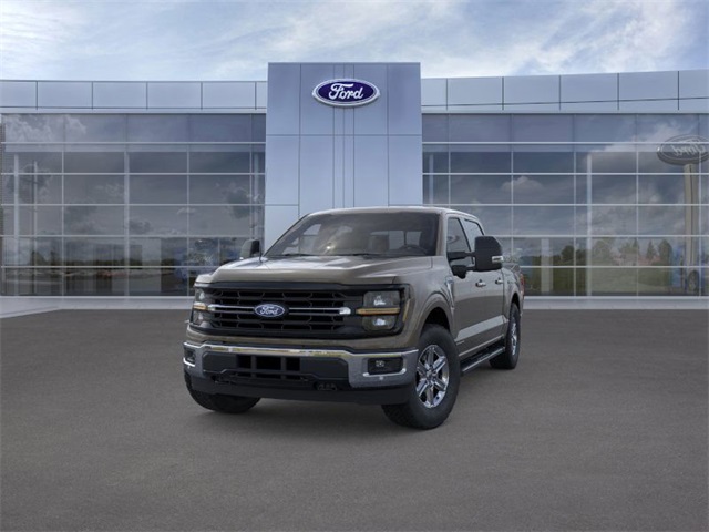 2025 Ford F-150 XLT photo 2