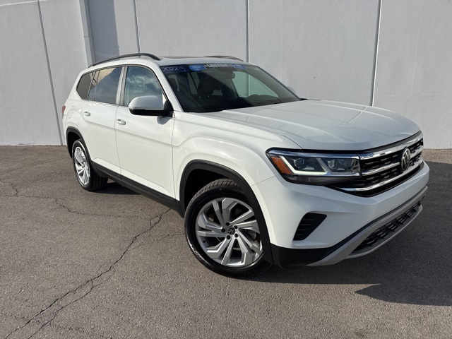 Certified 2022 Volkswagen Atlas SE w/Tech with VIN 1V2KR2CA7NC552632 for sale in Kansas City