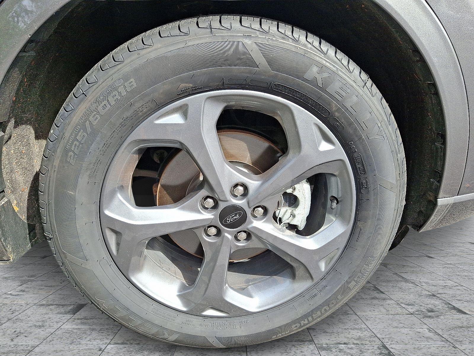 2023 Ford Escape ST-Line photo 8