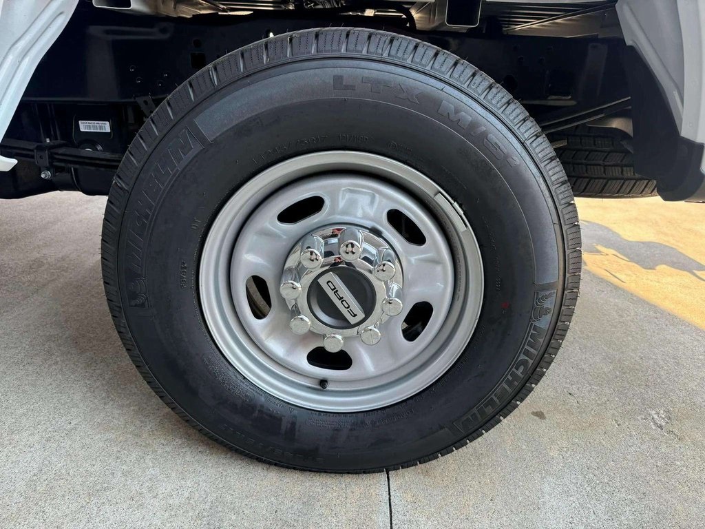 2024 Ford F-250 XL photo 24