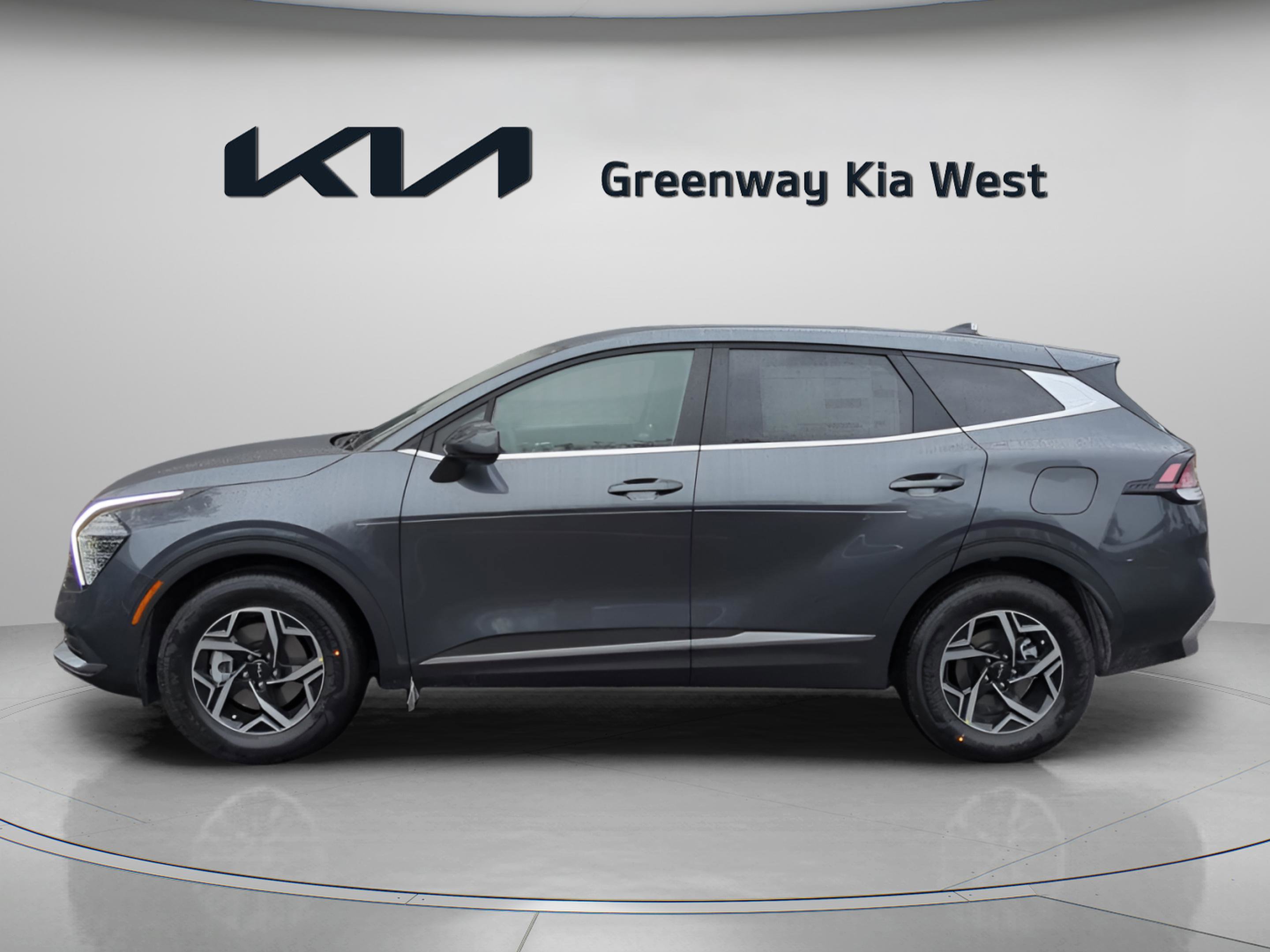 2024 Kia Sportage LX photo 2