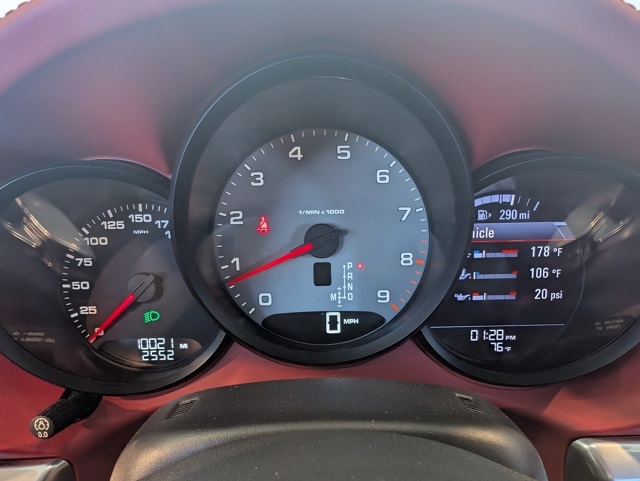 2013 Porsche Boxster S photo 19